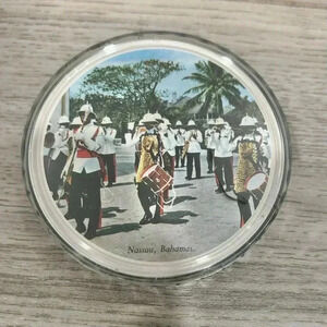 Vintage Changing of the Guard Nassau Bahamas Circular Deck of Playing Cards